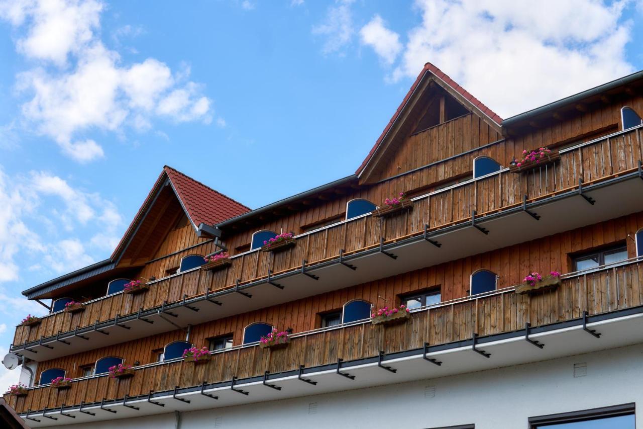 Wächtersbach Landgasthof 'Zur Quelle' מראה חיצוני תמונה